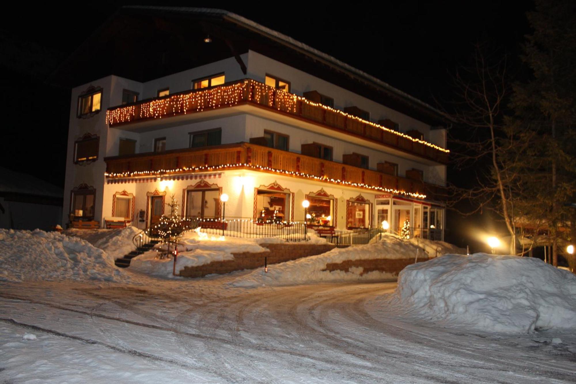 Hotel Garni Waldhof - Wohlfuehlen Am Lech Stanzach Zewnętrze zdjęcie